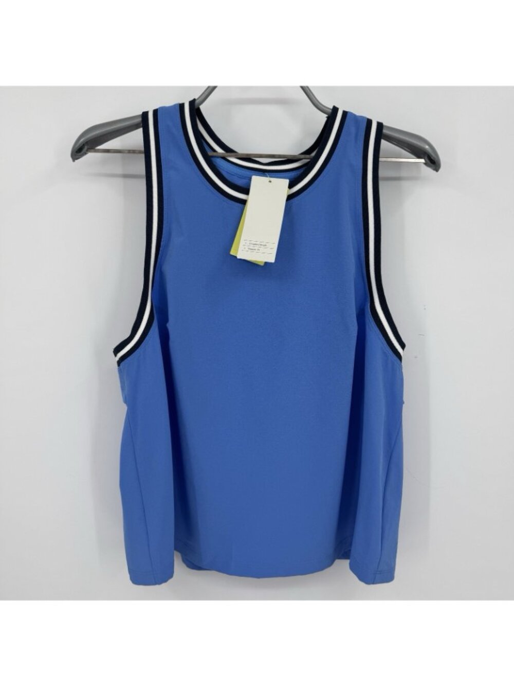 All in Motion Sporty Tank and Airy Sleek Shorts Matching Set size M Target NWT - Picture 4 of 11